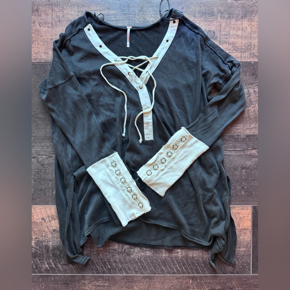 🖤 Free People Lace-Up Long Sleeve Top 🖤 XS